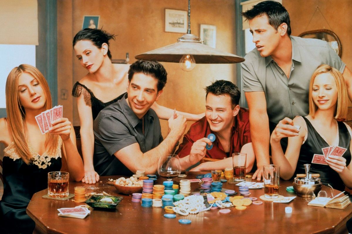 Jovens Amigos Jogando Poker Festa Casa Jogar Jogos Diversão